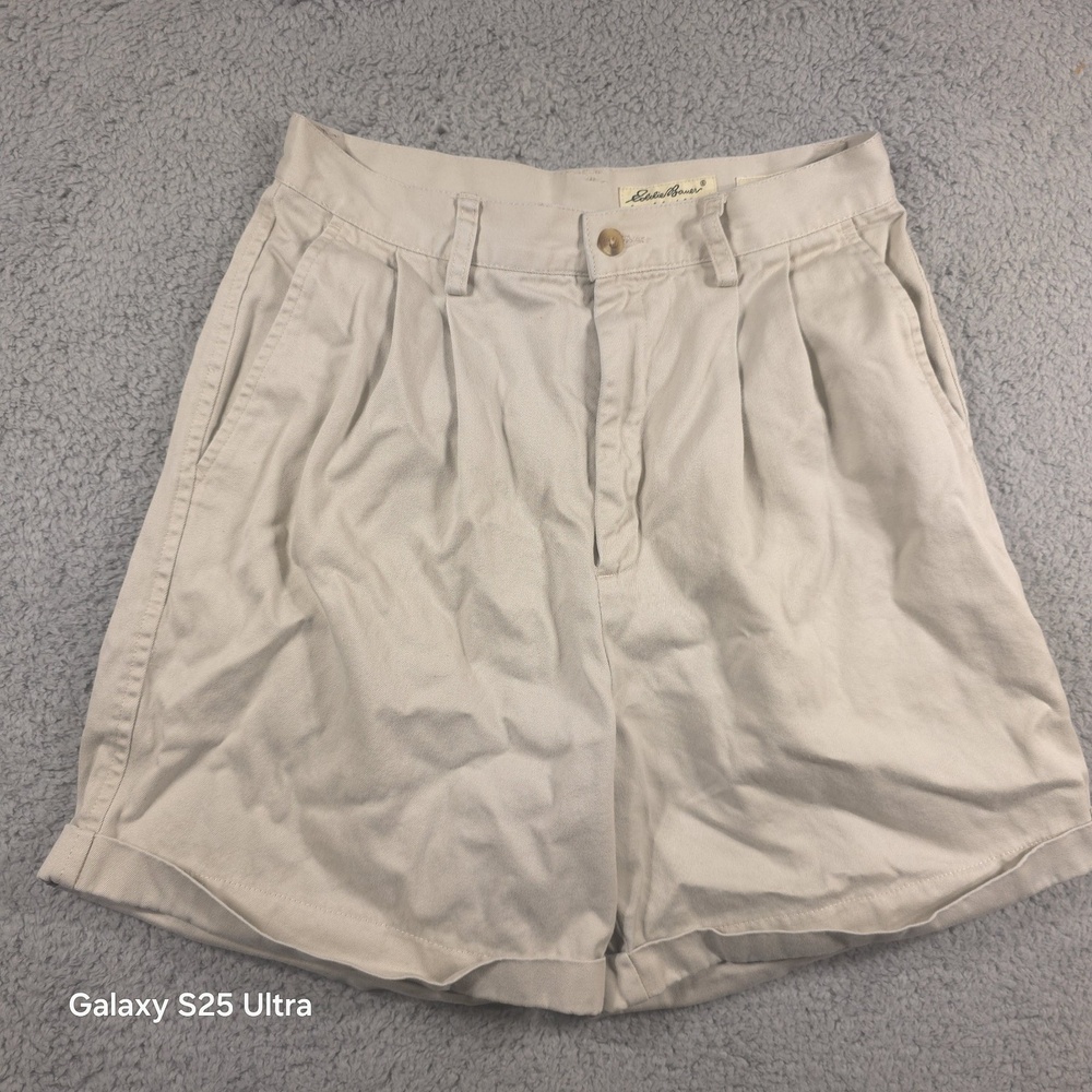Eddie Bauer Womens 10 Shorts Classic Fit Bermuda Beige Pleated‎ 3 Pocket Cuffs